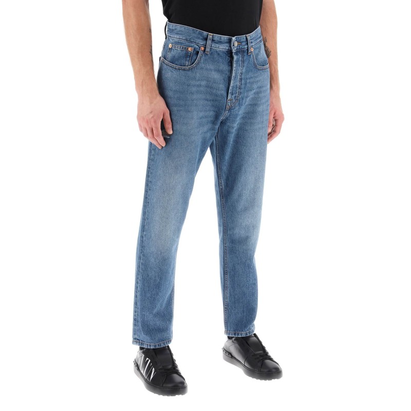 tapered jeans with medium wash