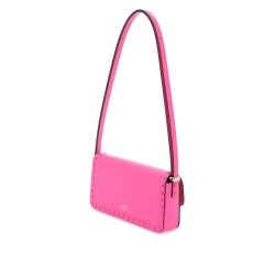 rockstud23 east-west leather shoulder bag