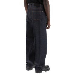 baggy fit jeans