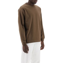 long-sleeved t-shirt