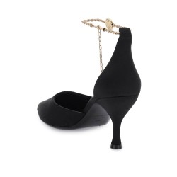 pumps with chain