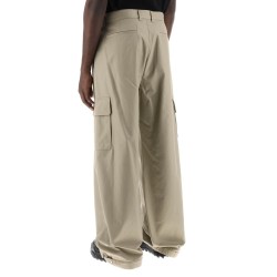 wide-legged cargo pants with ample leg