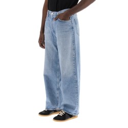 low-slung baggy jeans