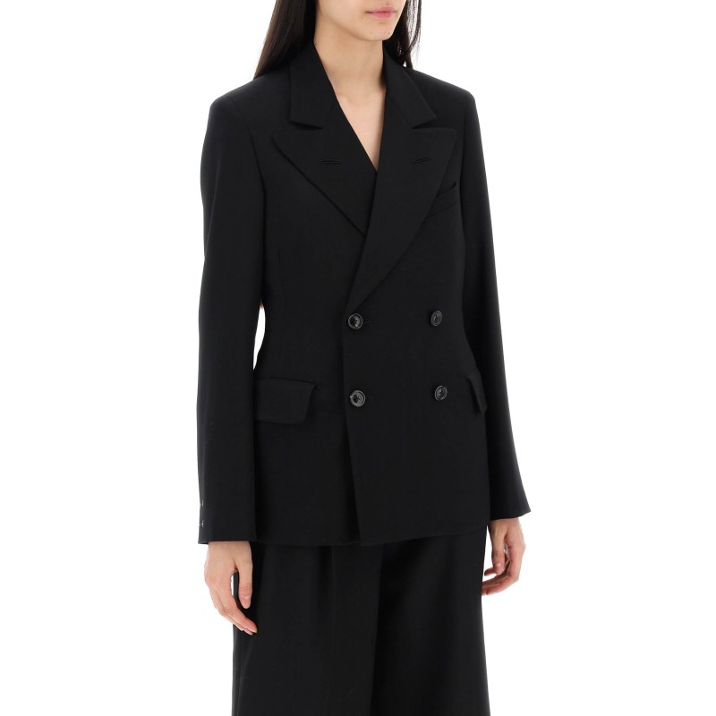 slim-fit wool jacket with a fitted waist