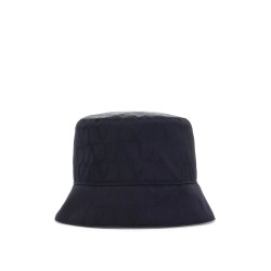 reversible bucket hat with pouch pocket