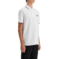 polo shirt with contrasting finishing details