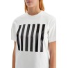 t-shirt the stripe box tee