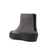 Guard calf suede boots