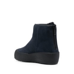 Guard calf suede boots