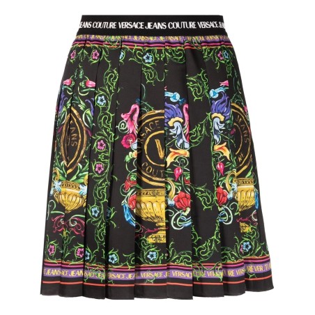 Placed v garden skirt