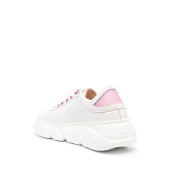 Emilie sport shoe