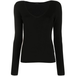 V-neck long sleeve t-shirt