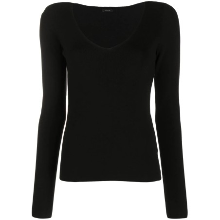 V-neck long sleeve t-shirt