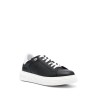 Low top man sneakers