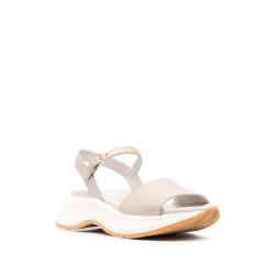 H598 sandals