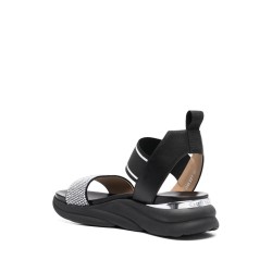 Flat woman sandals