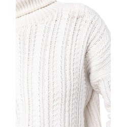 Turtle neck knitwear