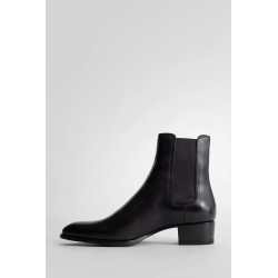 wyatt chelsea boot in smooth leather