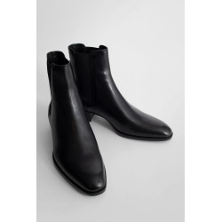 wyatt chelsea boot in smooth leather