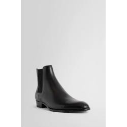 wyatt chelsea boots in smooth leather