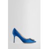 hangisi 90 satin jewel buckle pumps