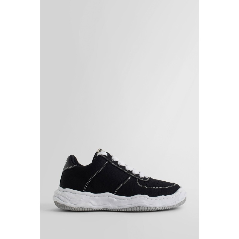 wayne og sole leather low-top sneakers