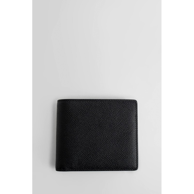 leather bifold wallet