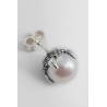 and fresh water pearl earring