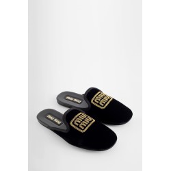 velvet embroidered slippers