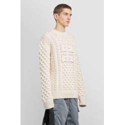 4g cable-knit sweater