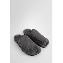 fur slippers