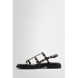 rockstud m-way sandals