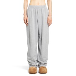 baggy sweatpants