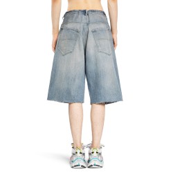 oversized baggy shorts