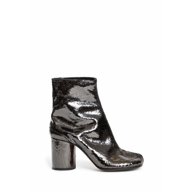 tabi ankle boots in crackled mirror leather