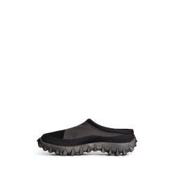 snowclog 'black asphalt' sneakers