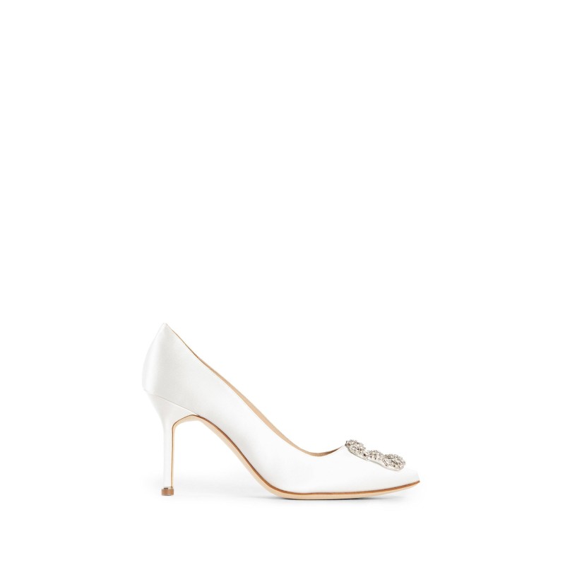 hangisi satin jewel buckle pumps