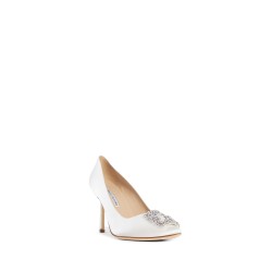 hangisi satin jewel buckle pumps