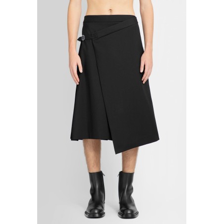 dropped hem kilt