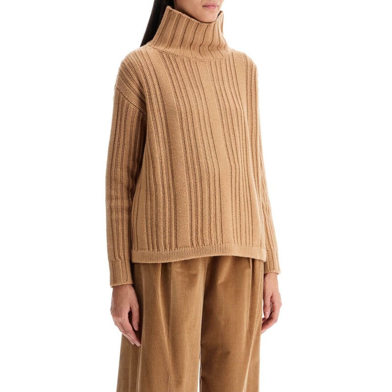 in wool and cashmere sweater