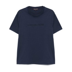 Embossed logo tee