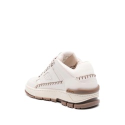 Area lo sneaker stitch