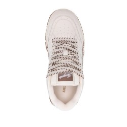 Area lo sneaker stitch