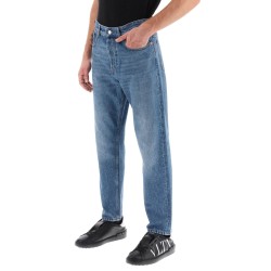 tapered jeans with medium wash