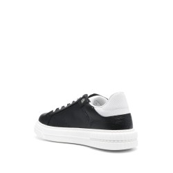 Low top man sneakers