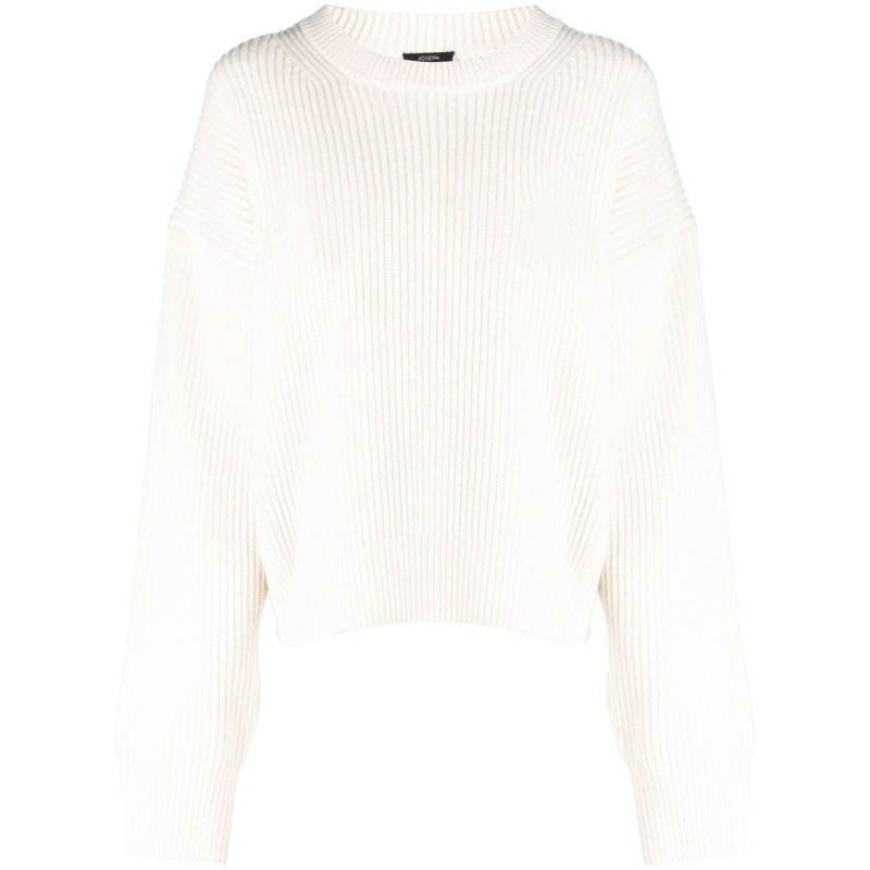 Round neck sweater