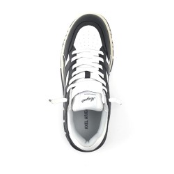 Area lo sneaker