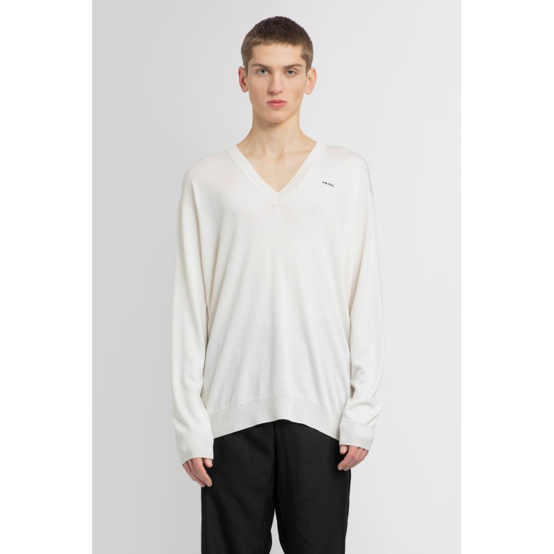 v-neck cashmere sweater