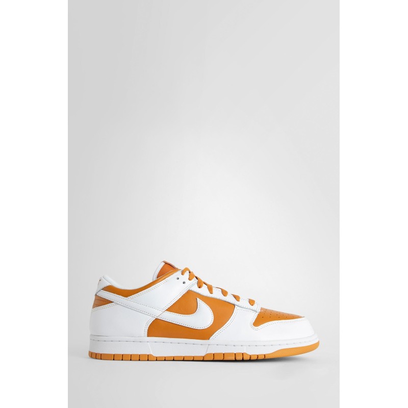 dunk low sneakers