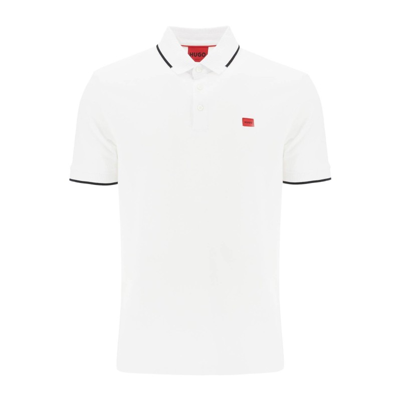 polo shirt with contrasting finishing details